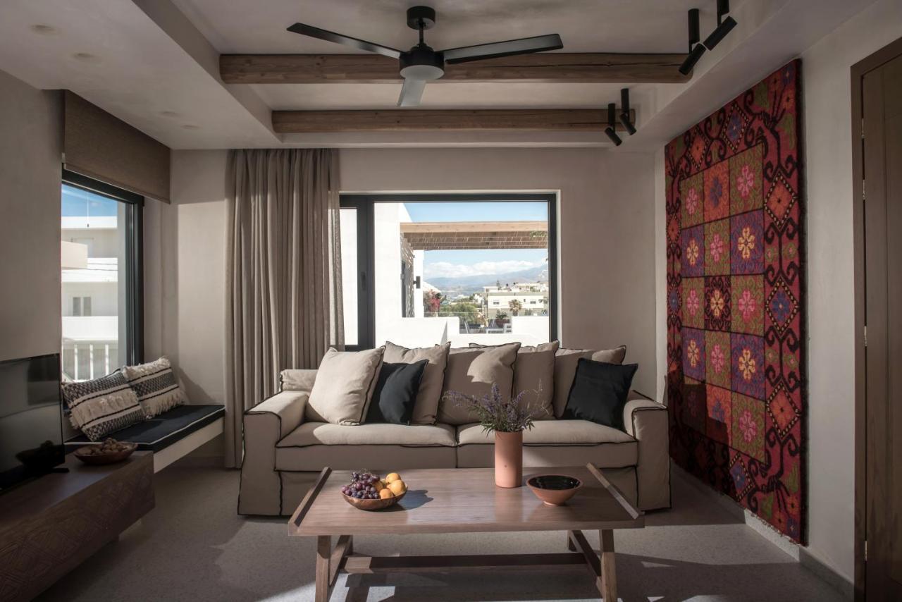 Tarsia Homes &