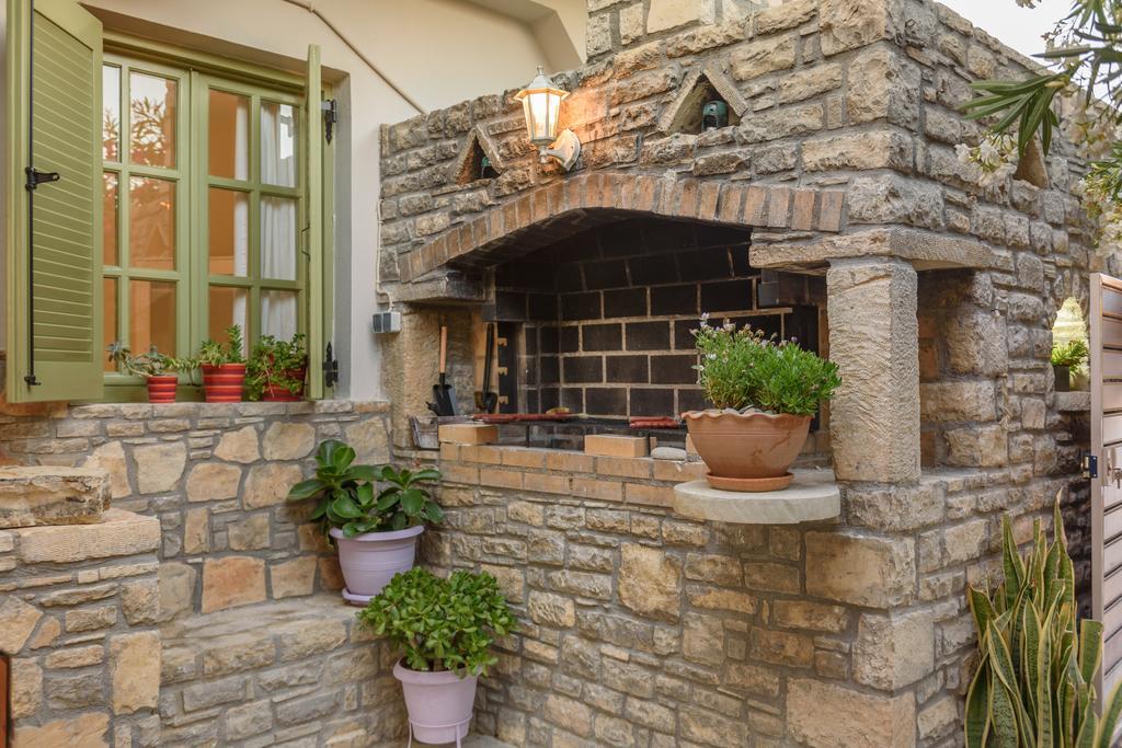 Tarsia Homes &